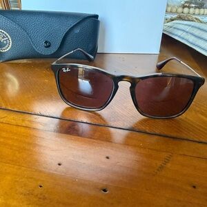 Ray-Ban Chris Sunglasses Tortoiseshell + Gold Frame